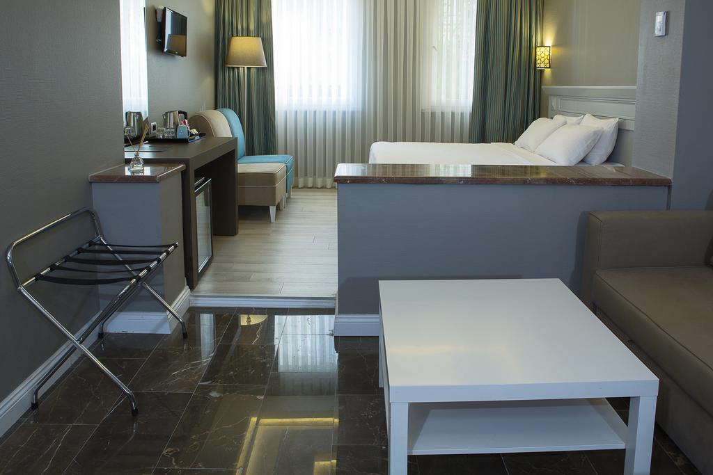 Semsan Hotel Истанбул Екстериор снимка