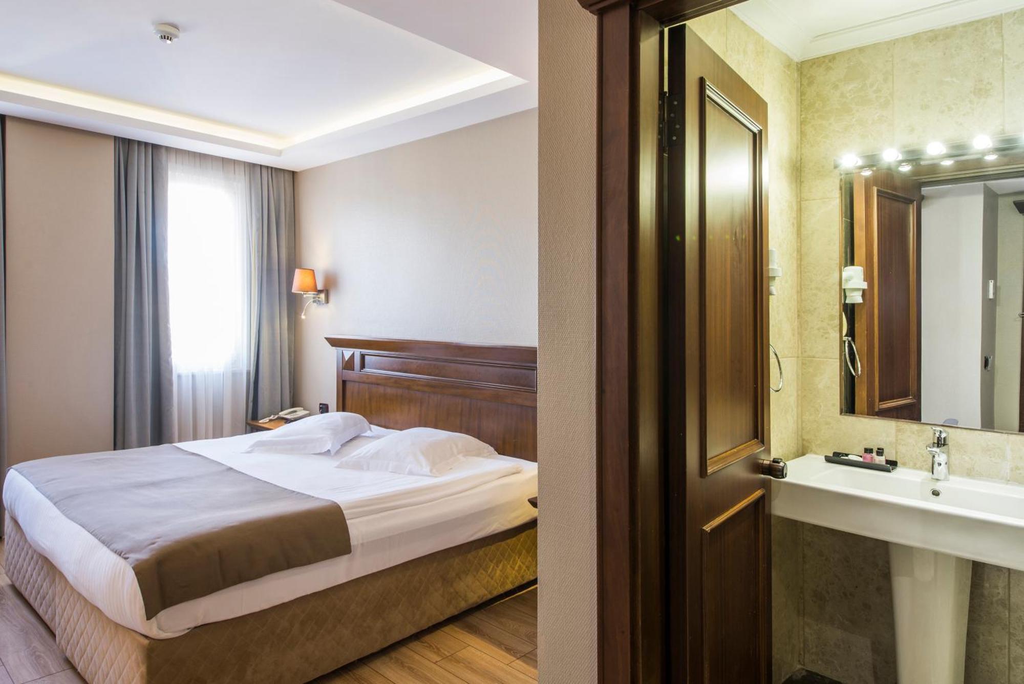 Semsan Hotel Истанбул Екстериор снимка