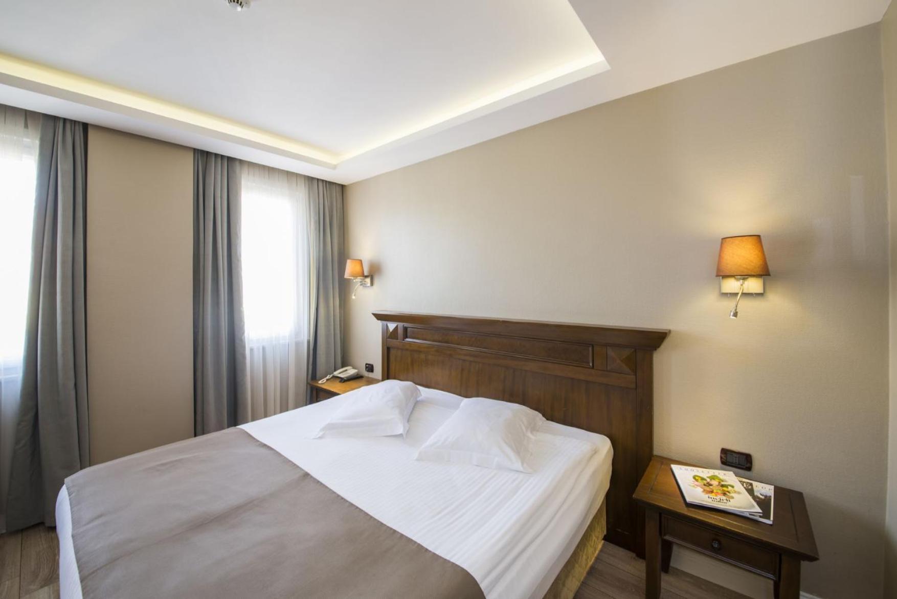 Semsan Hotel Истанбул Екстериор снимка