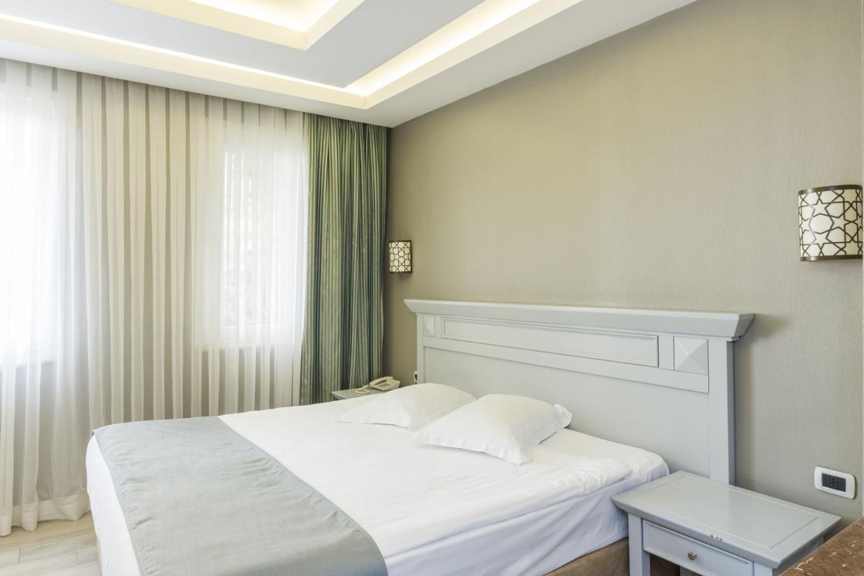 Semsan Hotel Истанбул Екстериор снимка