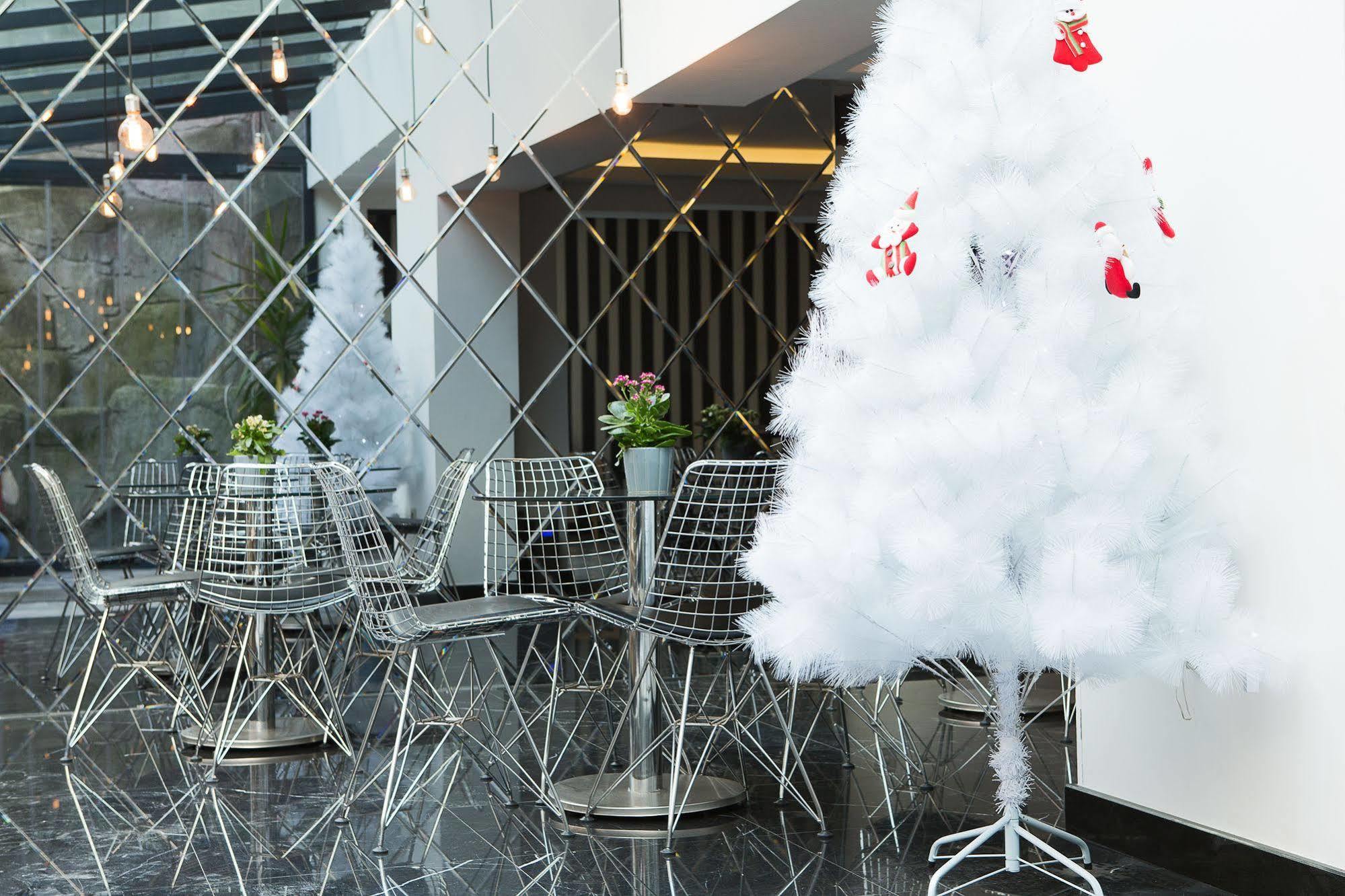 Semsan Hotel Истанбул Екстериор снимка